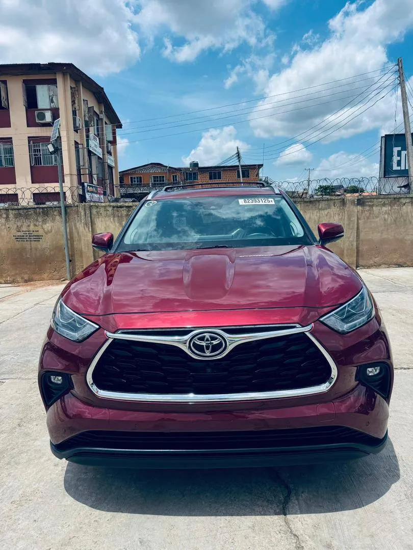 Toyota highLander Wine
